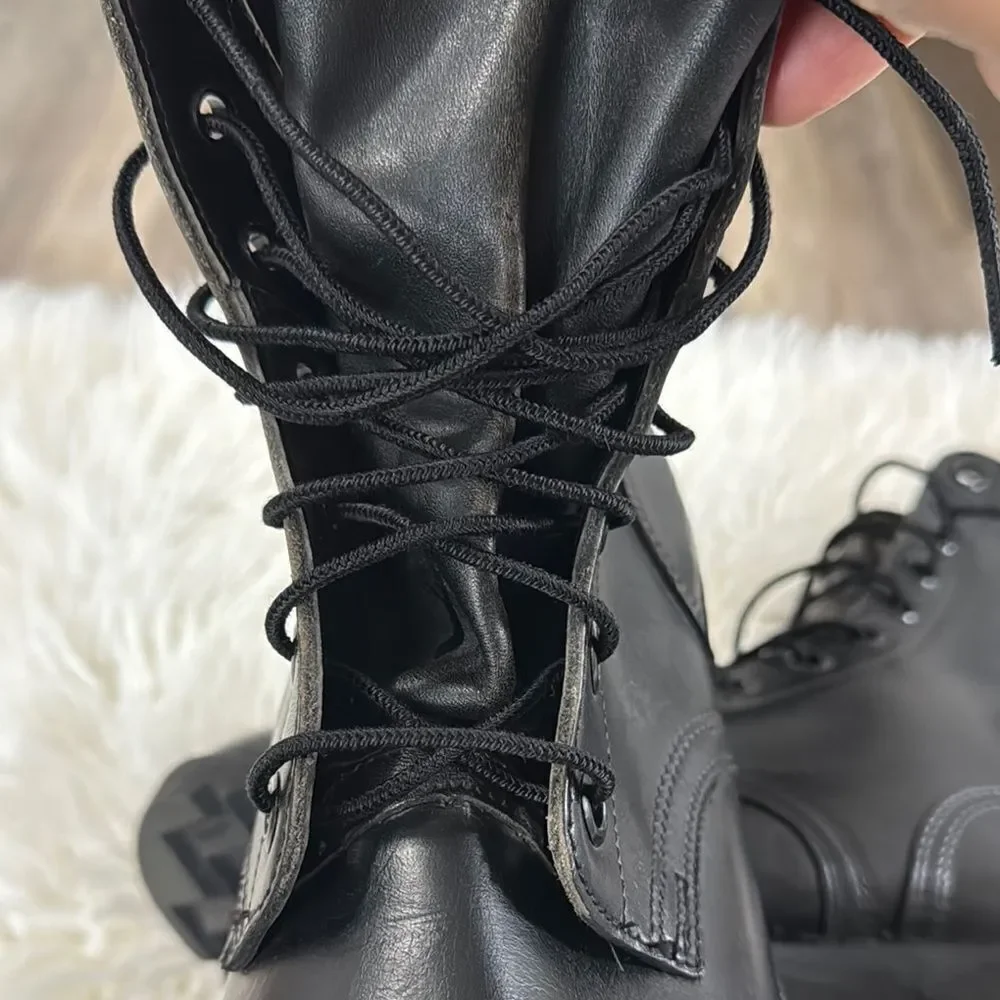 Bata Mens Black Lace-Up Boots Size 7W